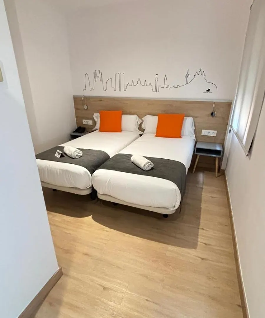 Vendégház Hostal Sans Barcelona
